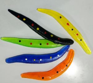 Jouet de sangsue collant étiré